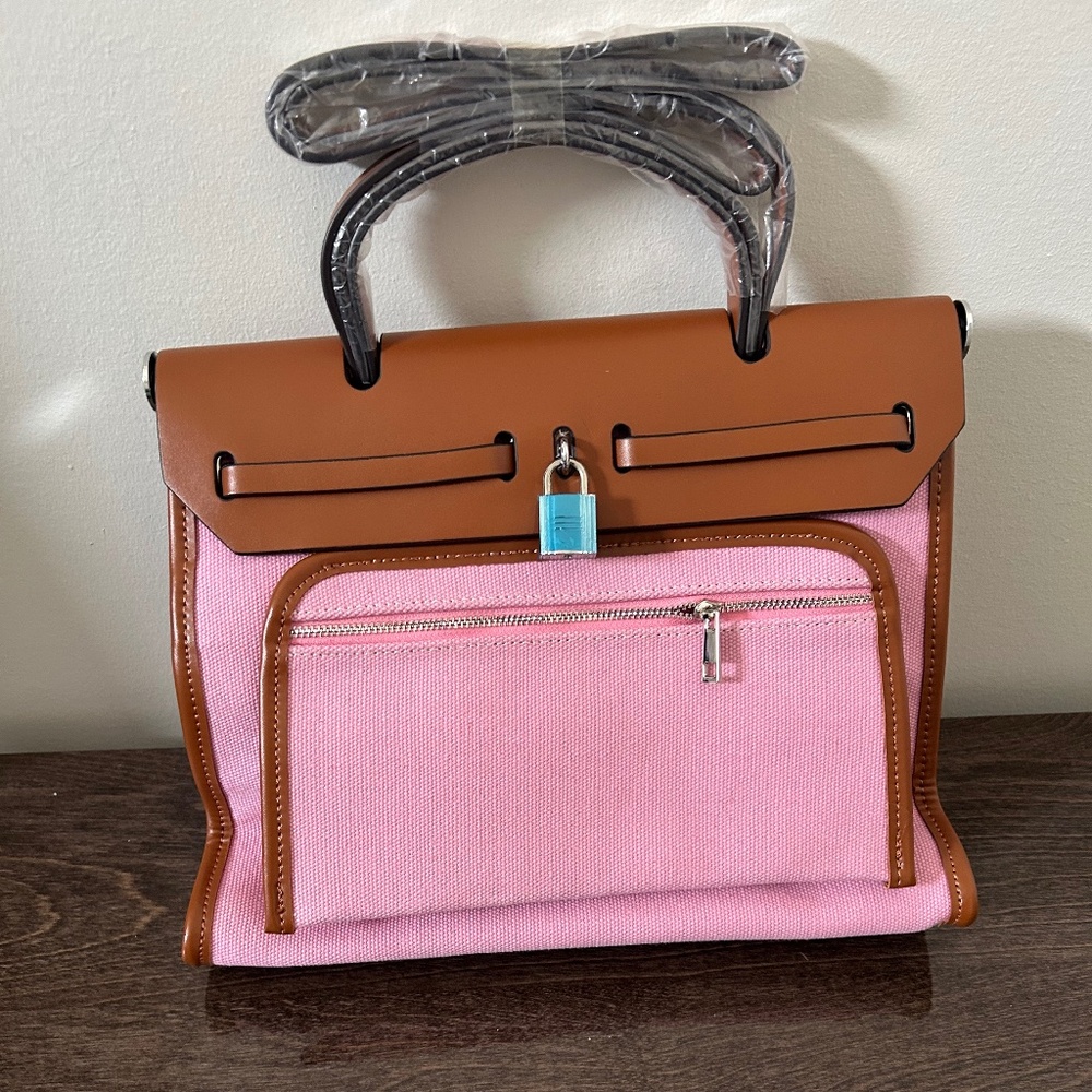 Wallet bag very classy